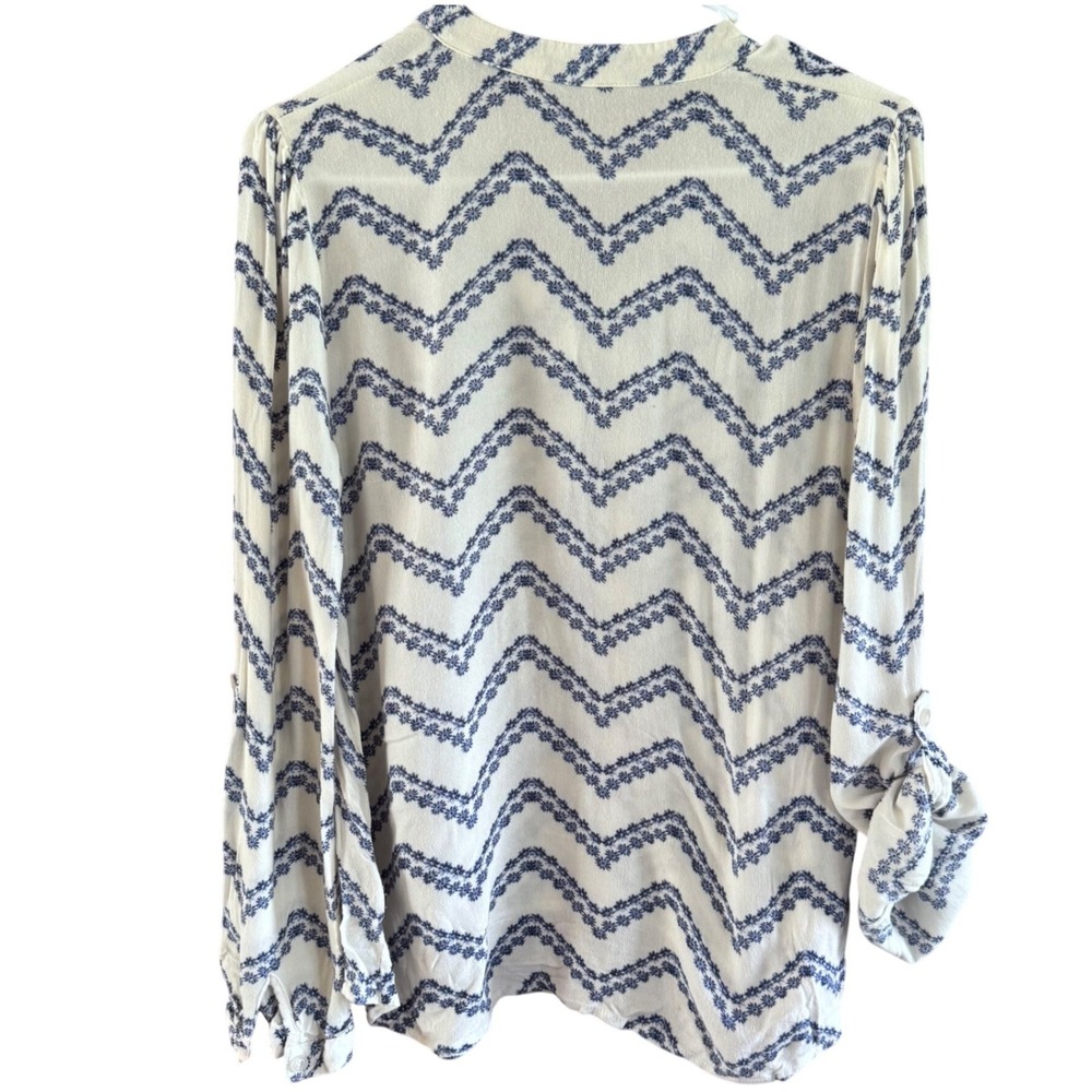 Altar'd State Womens Blue Cream Chevron Floral Airy Cottagecore Blouse Boho Hip - Picture 4 of 9